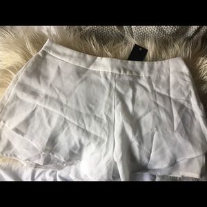 Nasty Gal ruffle shorts NWTS